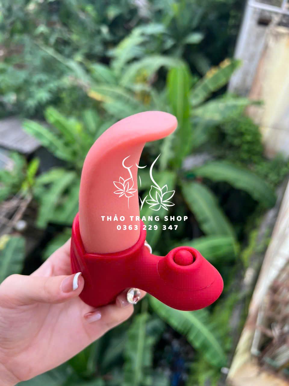 Lưỡi liếm rung bú hút hột le Amy - Ảnh 4