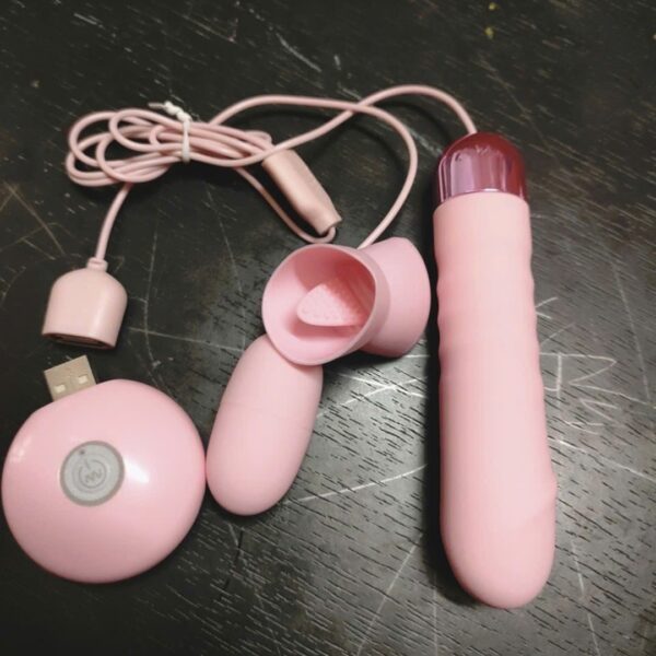 Trứng rung đôi 2 đầu rung liếm