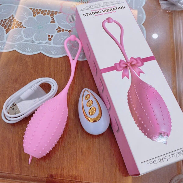 Trứng gai lưỡi massage có dây đeo chống trượt